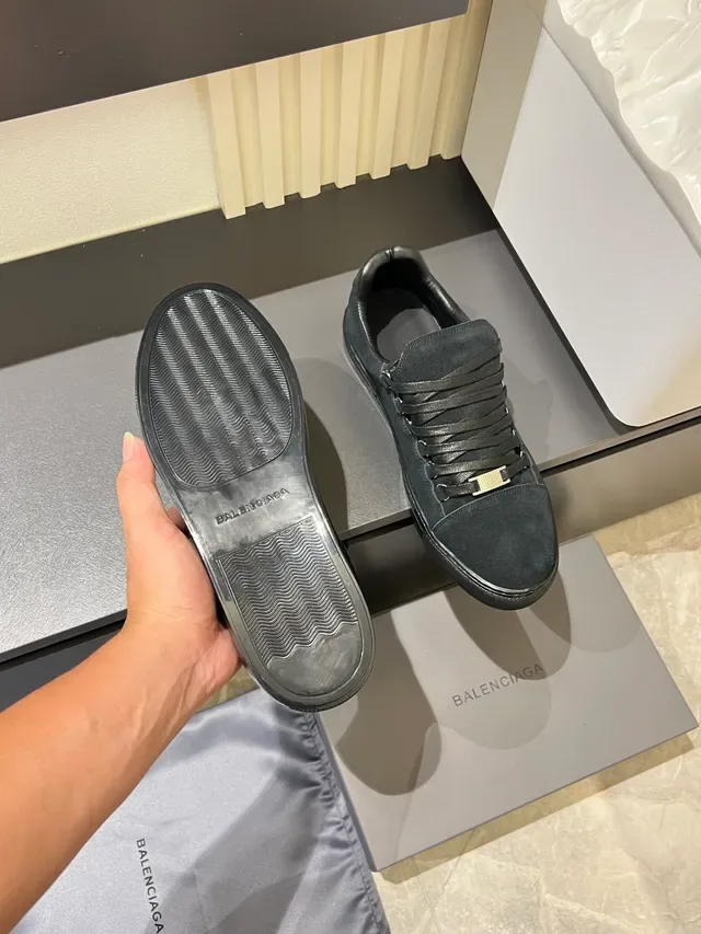 Black Suede Upper Glossy Rubber Sole Sneakers 3