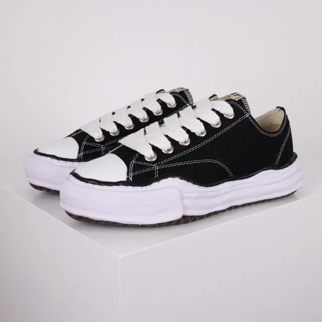 Black White Canvas Upper Rubber Toe Cap Sneakers 2