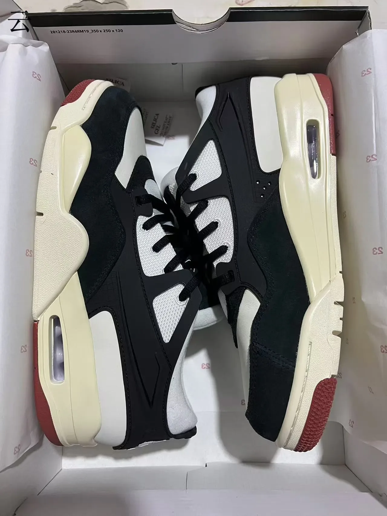 Black White Cream Red Lifestyle Sneaker 9