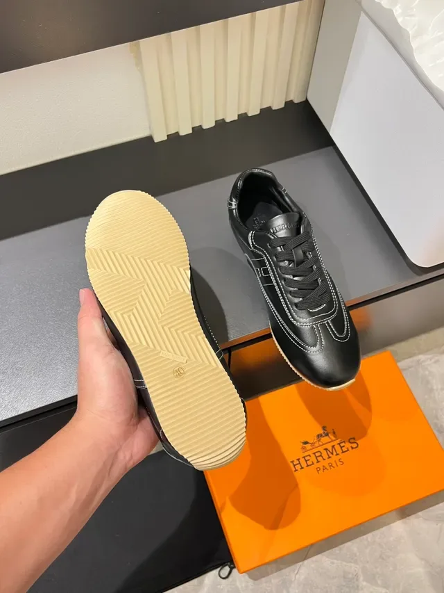 Black White Leather Contrast Stitching Sneakers 3