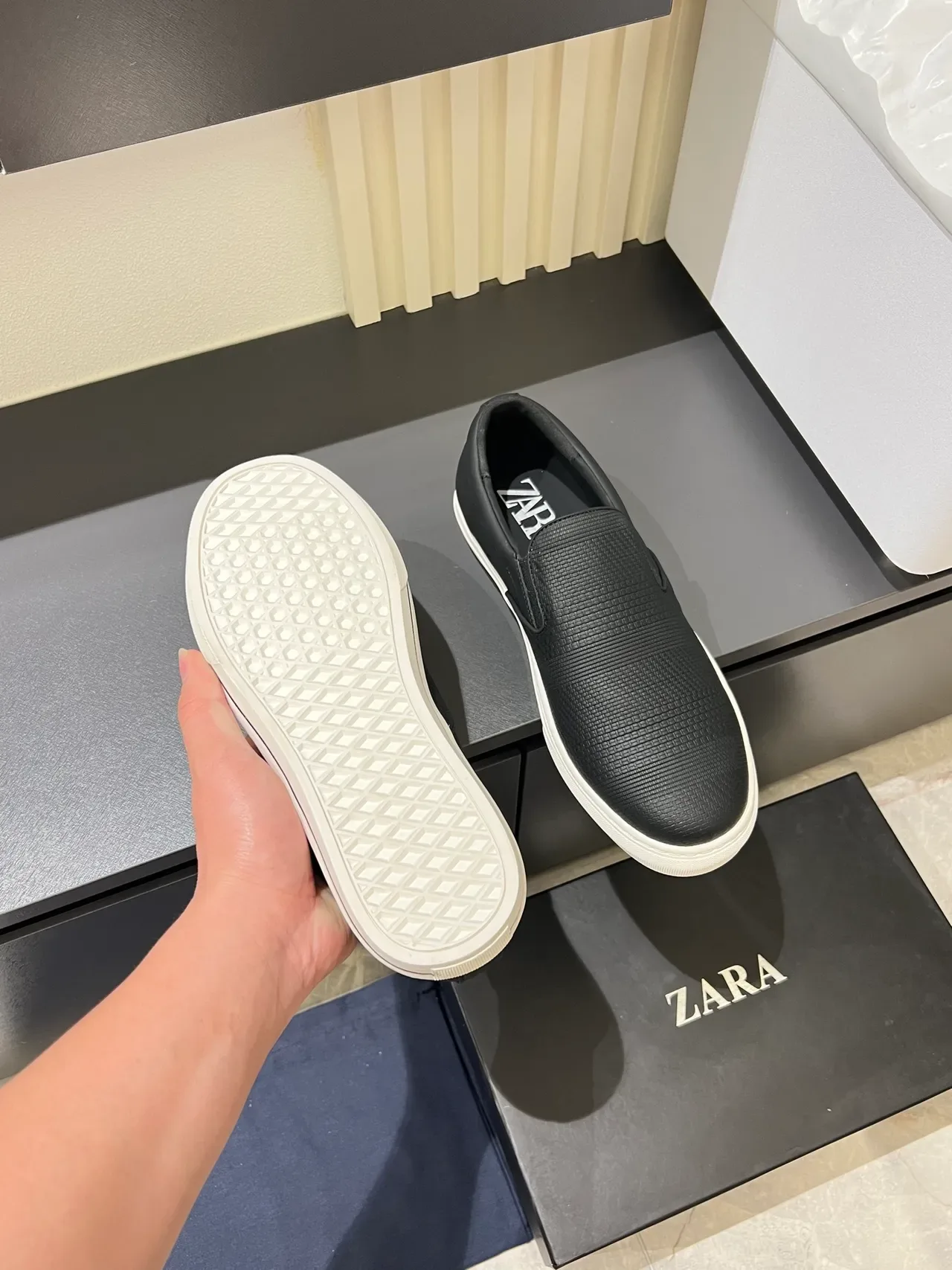 Black White Slip-On Textured Upper Casual Shoes 3
