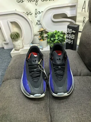 Blue and Black Mesh Upper Sculpted Midsole Lifestyle Sneakers 20