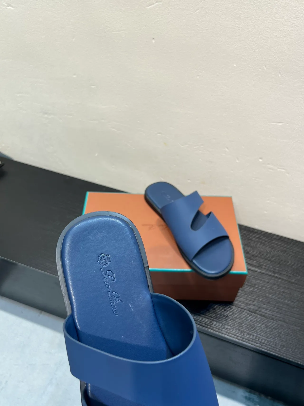 Blue Black Double-Strap Flat Sole Slippers 7