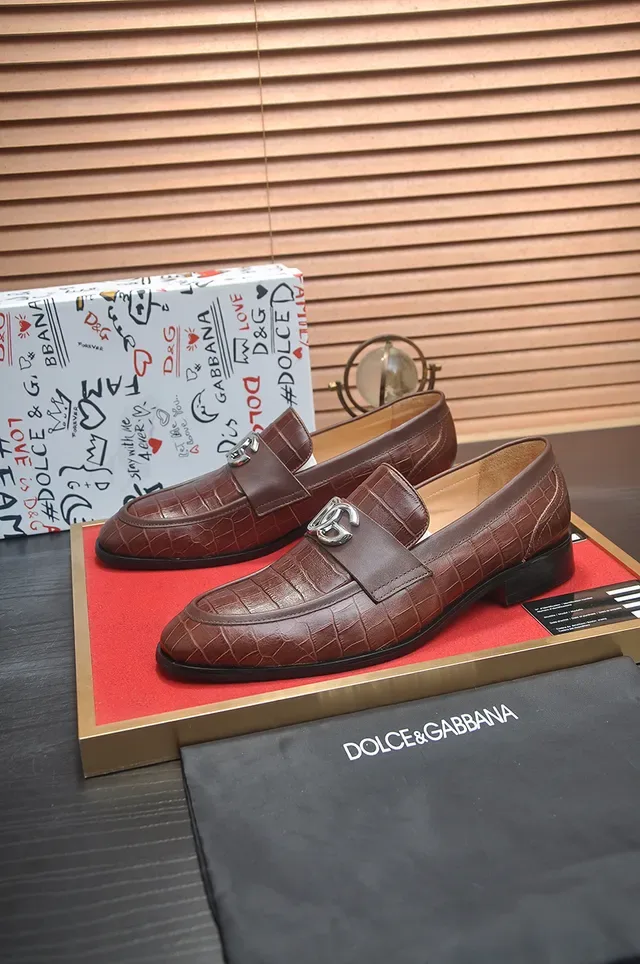 Brown Crocodile-Embossed Buckle Strap Loafer 4