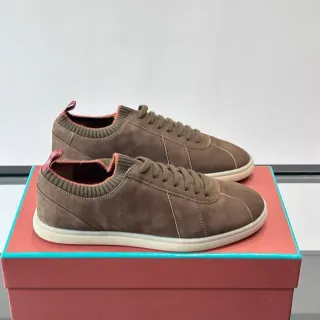 Zapatillas marrón rojo con parte superior de ante, cuello de punto elástico