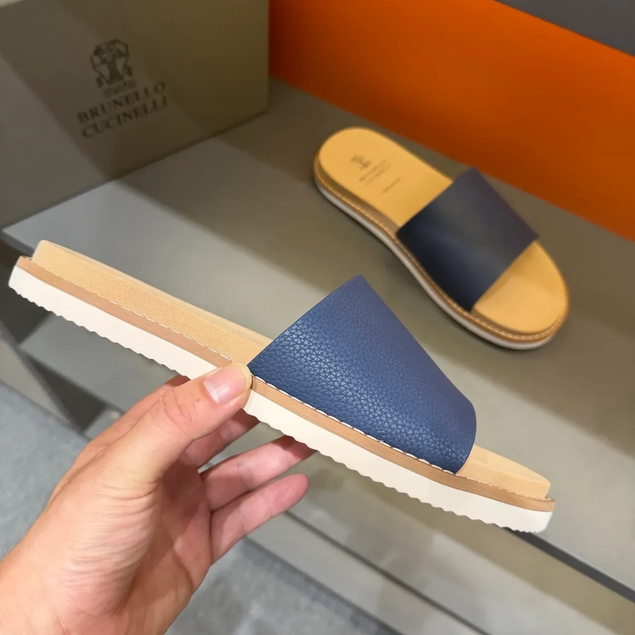 Brunello Cucinelli Single-Strap Leather Slippers 12