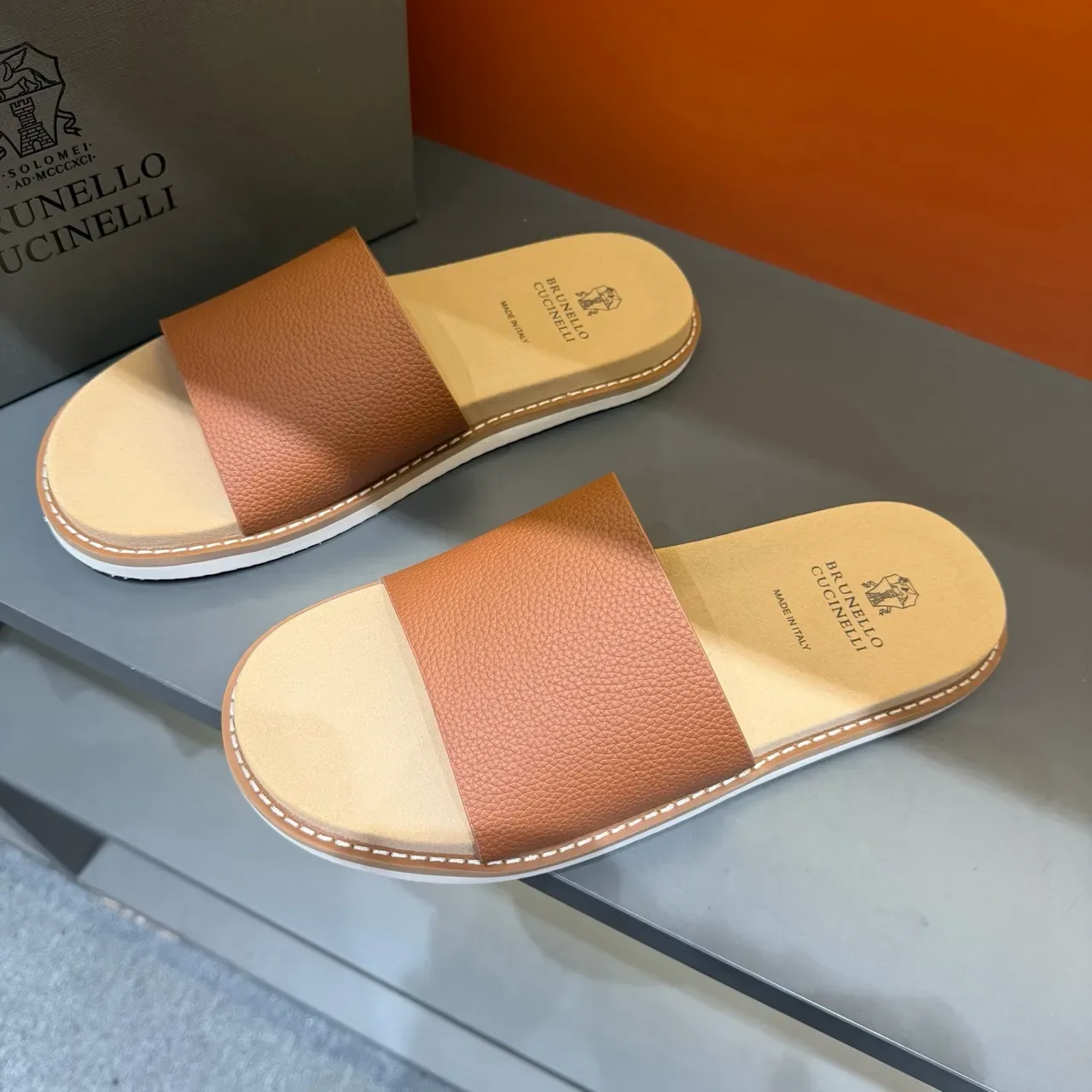 Brunello Cucinelli Single-Strap Leather Slippers 22