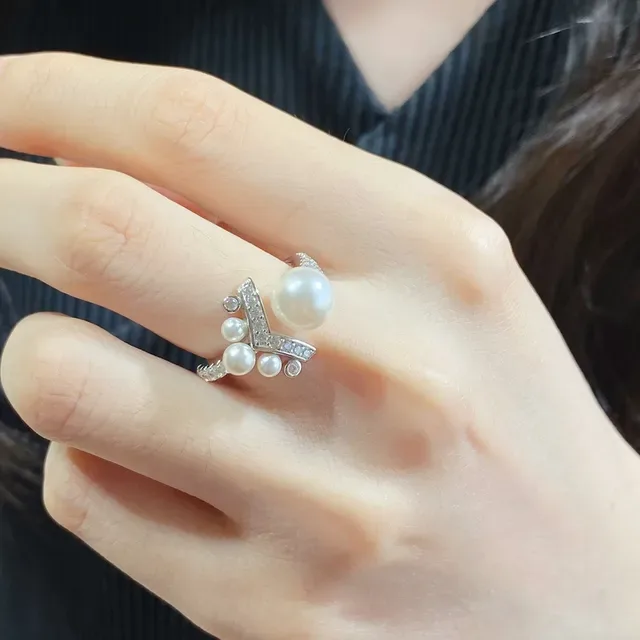Chaumet Joséphine Asymmetrical Pearl and Diamond Ring 8