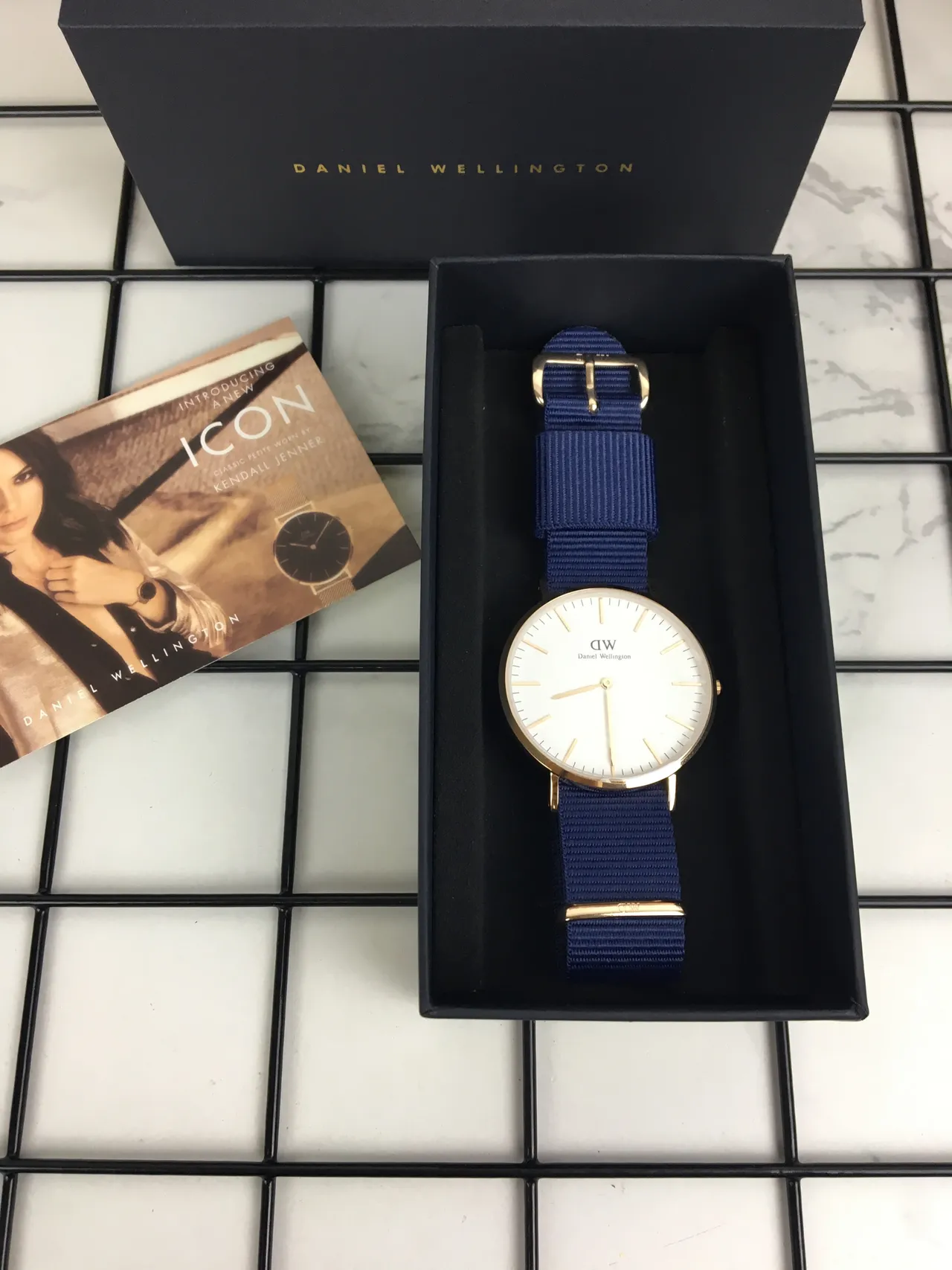 Daniel Wellington Navy Gold Minimalist Dial NATO Fabric Strap Quartz Watch 2