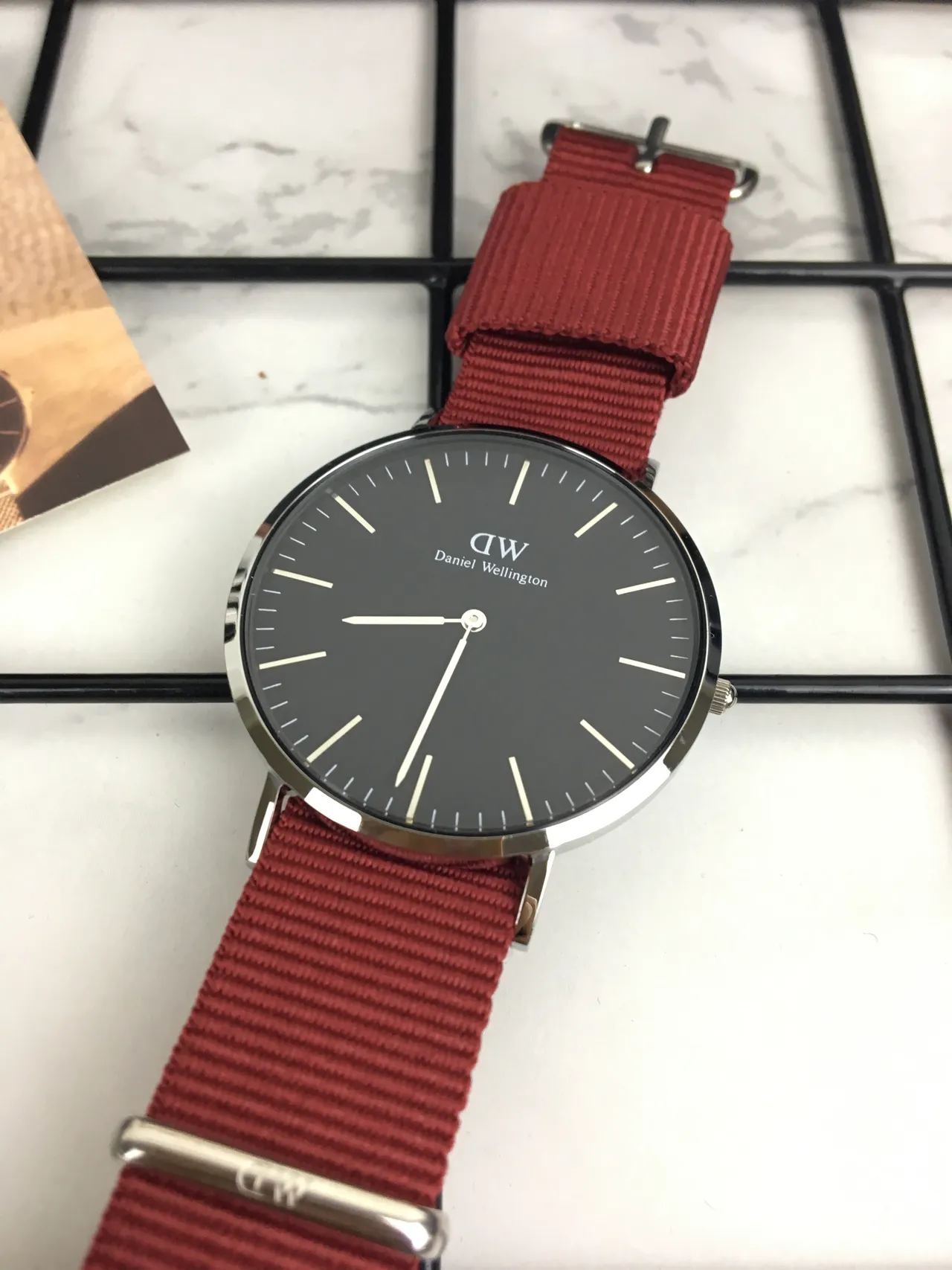 Daniel Wellington Red Black Minimalist Thin Case Quartz Watch 4