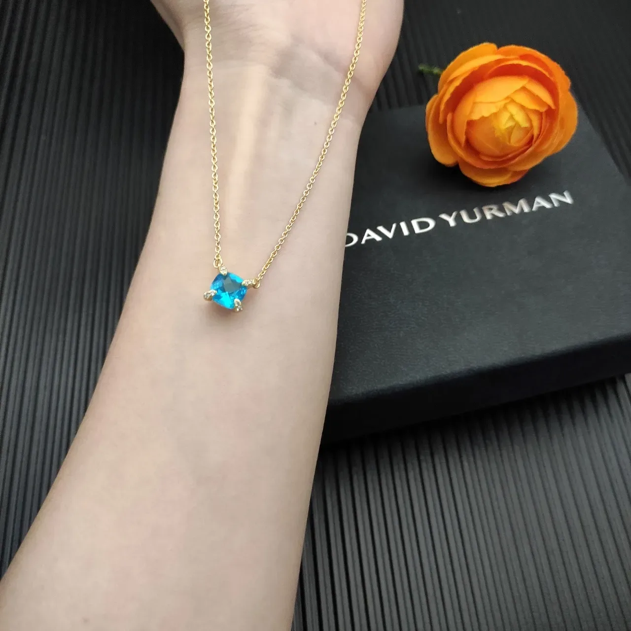 David Yurman Blue Gold Chain Cushion-Cut Gemstone Necklace 4