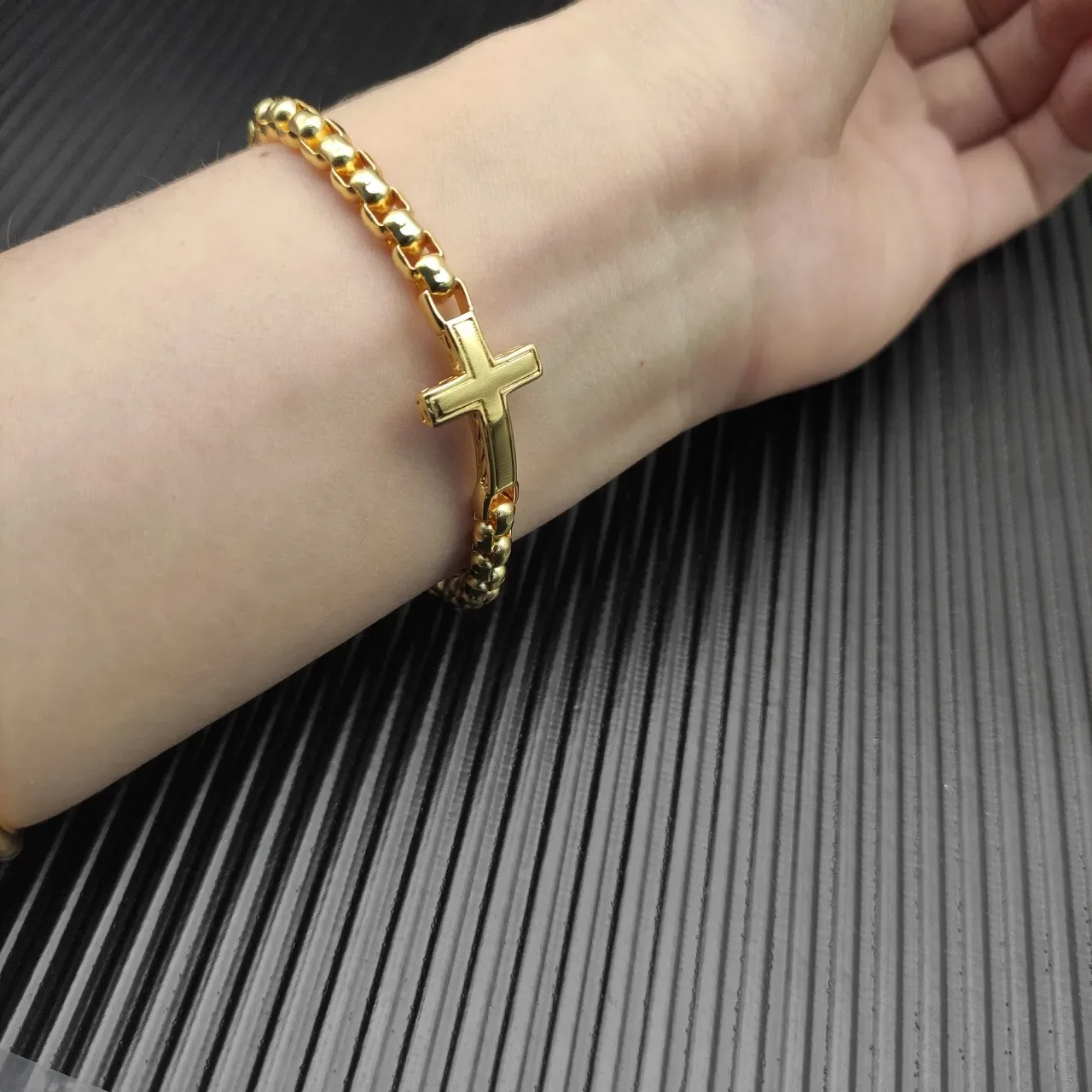David Yurman Cable Classics Cross Polished Gold-Tone Bracelet 8