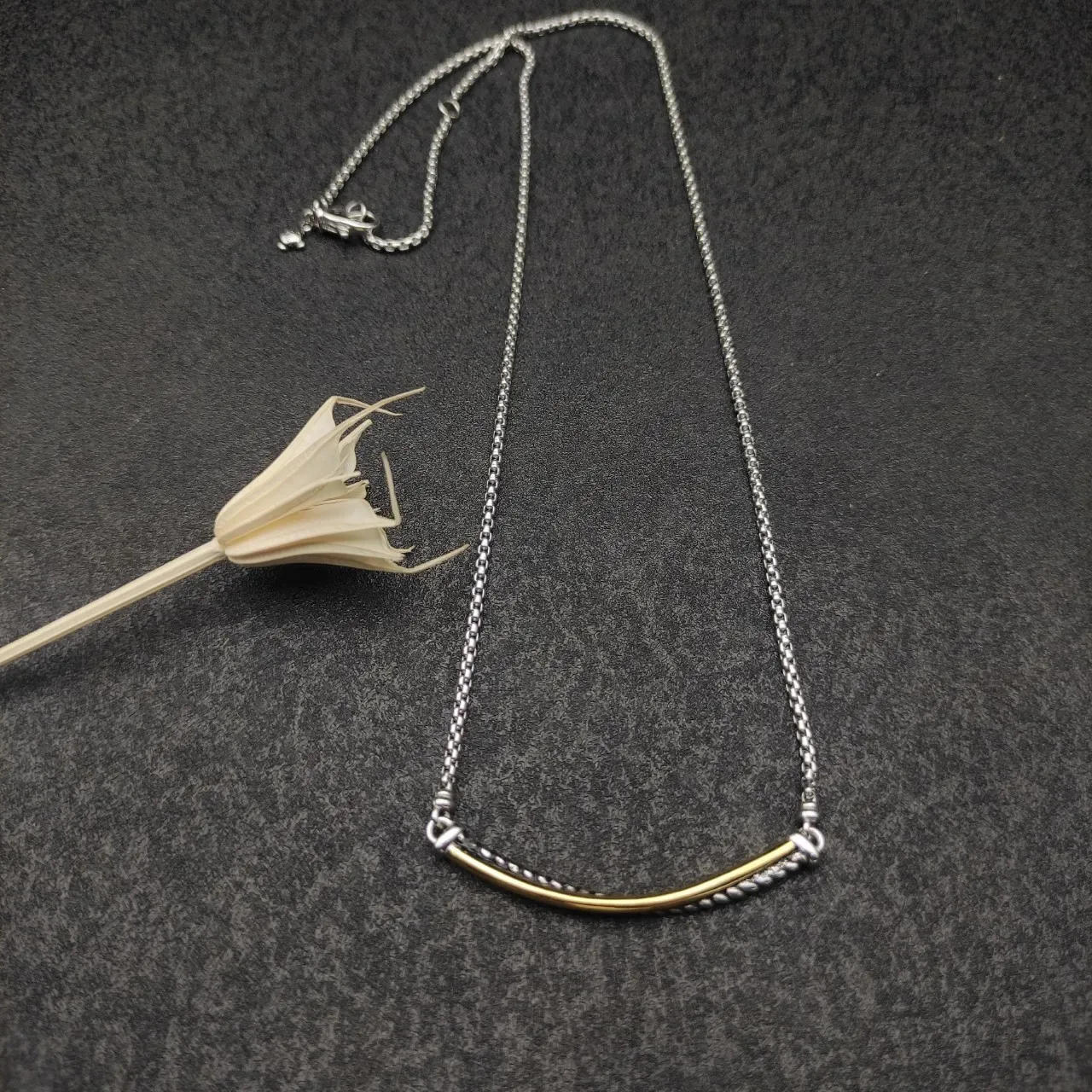 David Yurman Cable Classics Two-Tone Curved Bar Necklace 7