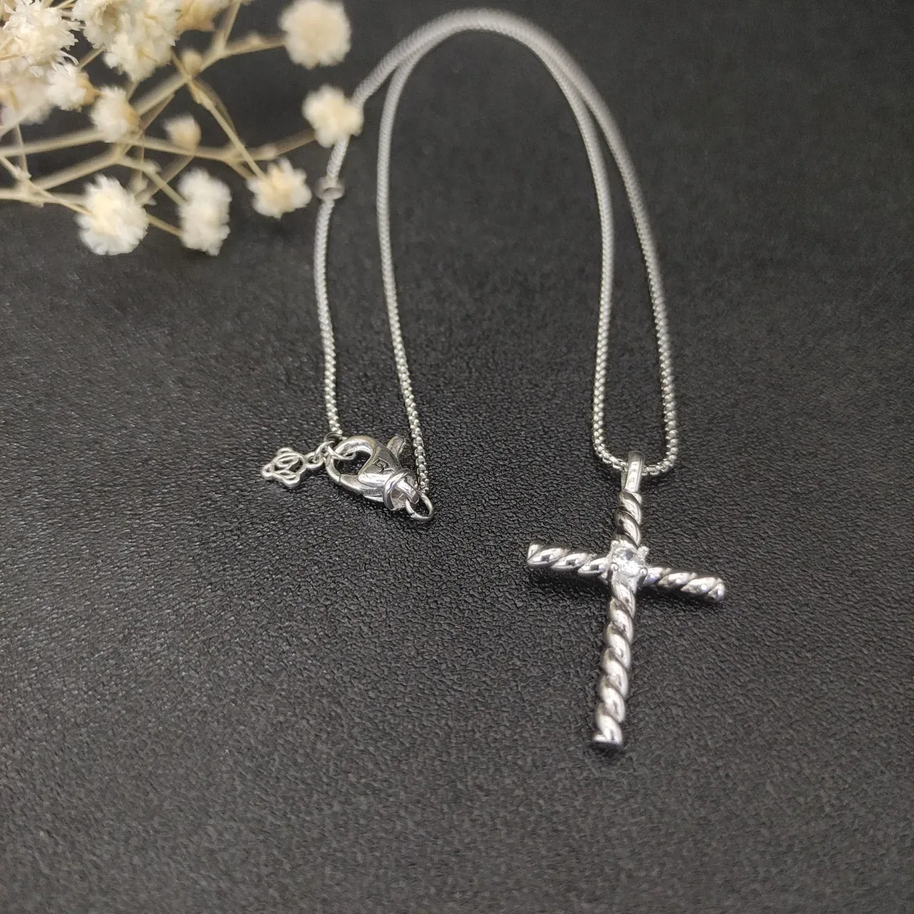 David Yurman Cable Cross Silver Twisted Pendant Necklace 9