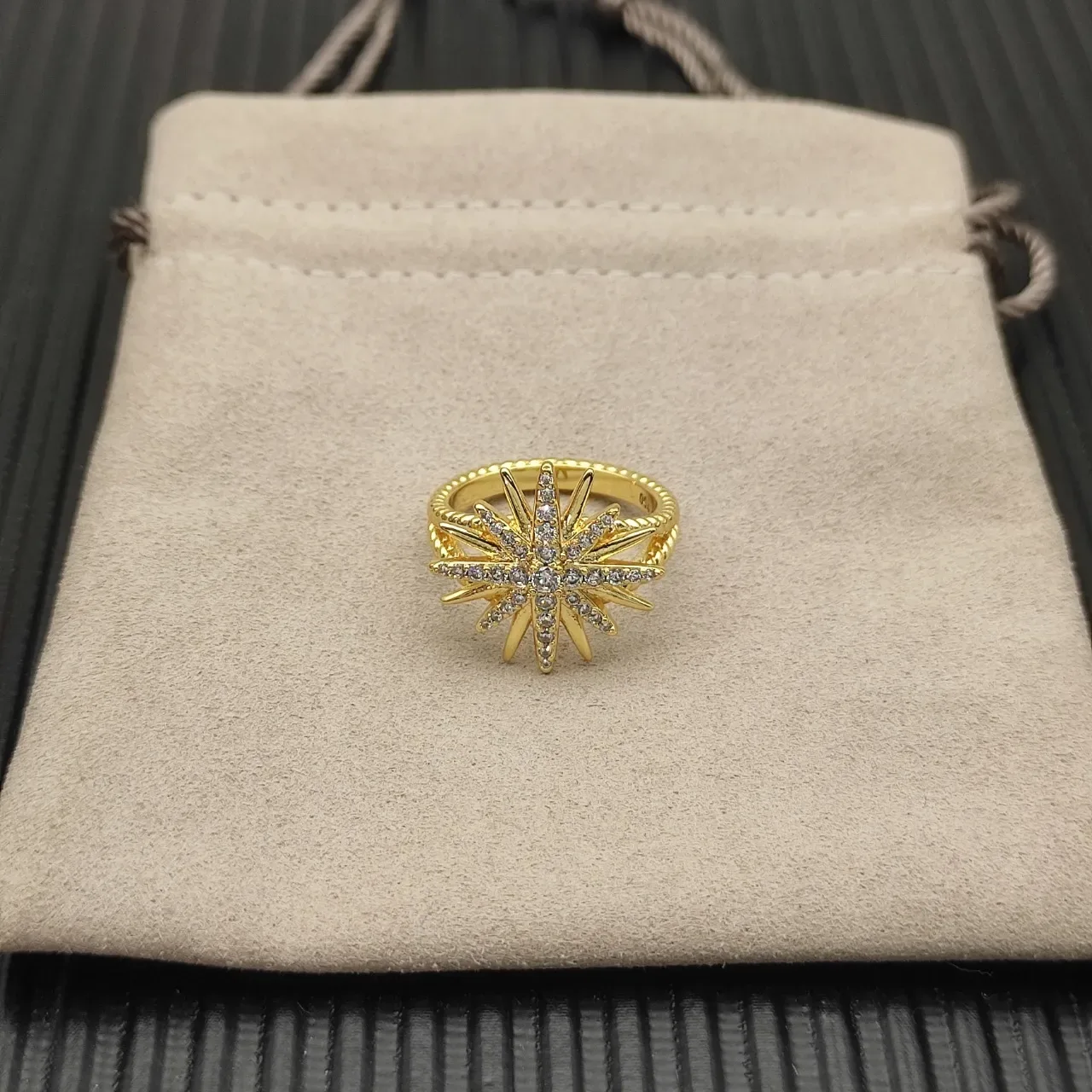 David Yurman Starburst Motif Pavé خاتم ذهب أصفر 9