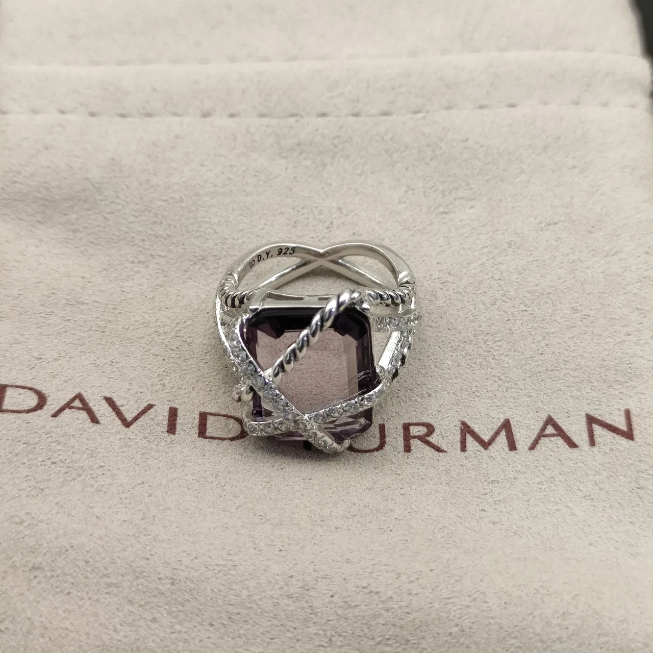 Bague Facetée Gemme Violette Motif Diamant Corde Croisée 8