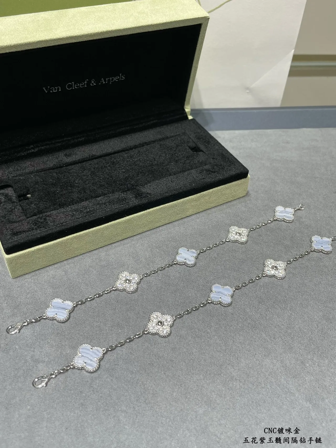 Five Clover Motif Agate and Pavé Crystal Silver-Tone Chain Bracelet 7