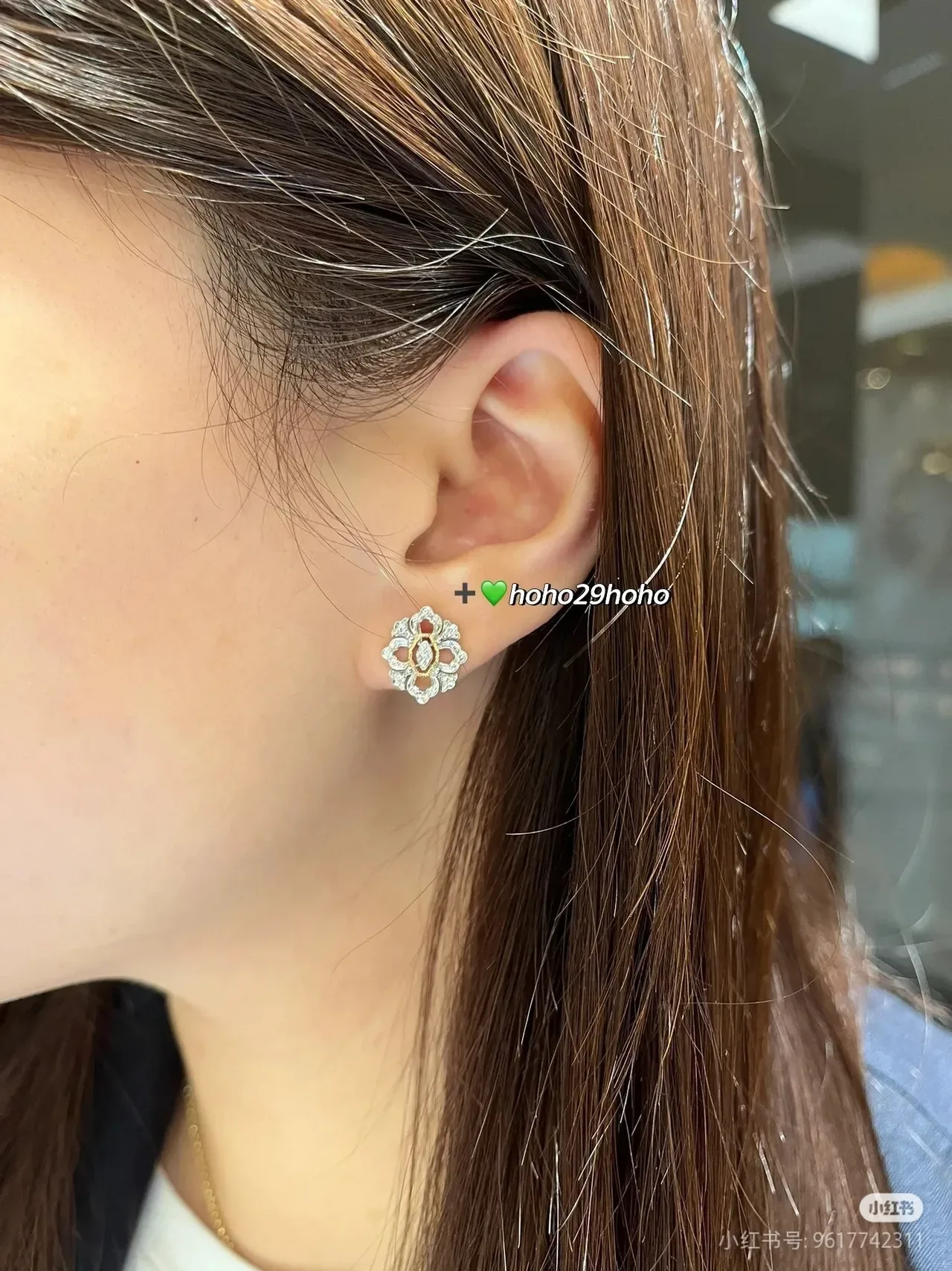 Floral Quatrefoil Pavé Two-Tone Stud Earrings 7