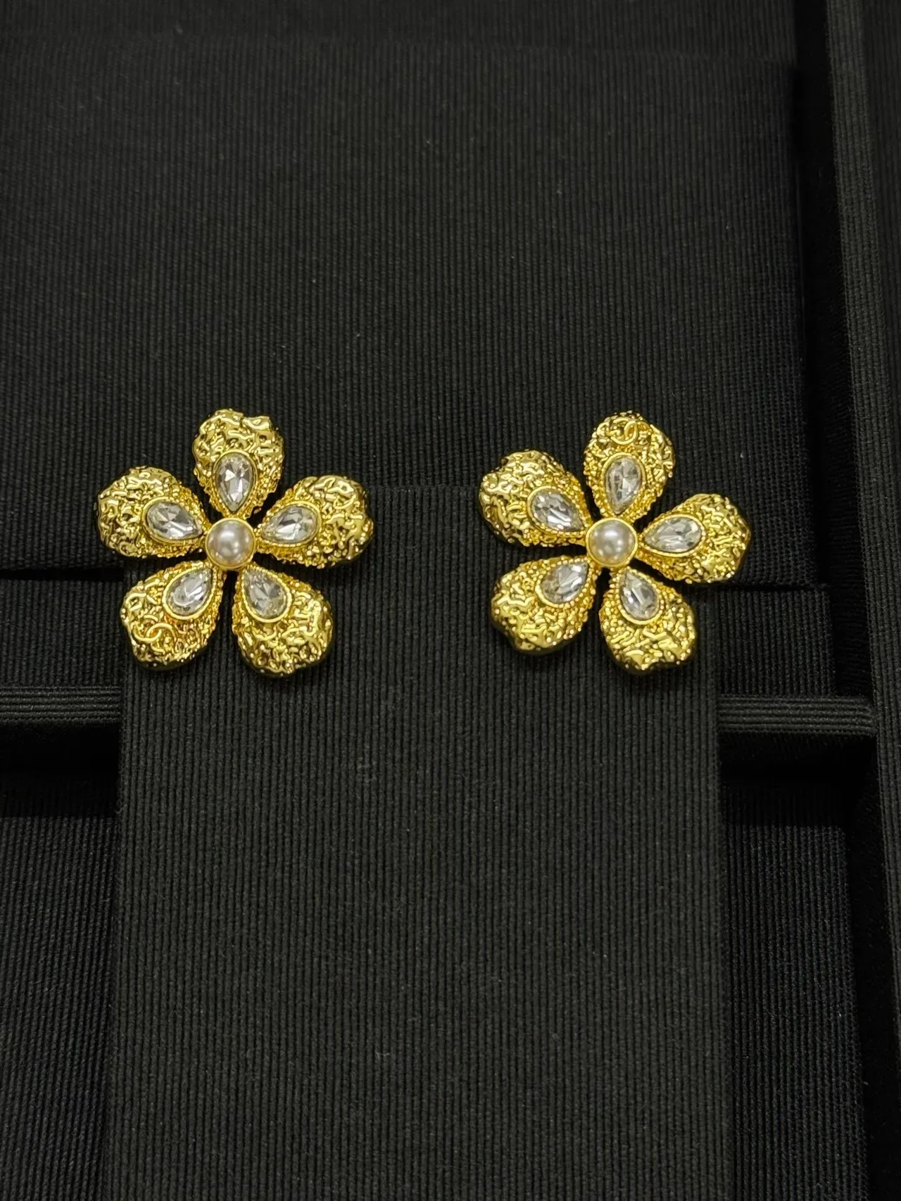Floral Textured Gold-Tone Pearl and Crystal Stud Earrings 5