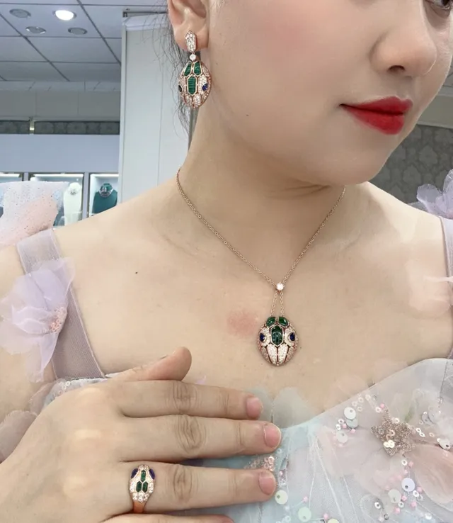 Geometric Malachite and Diamond Pavé Drop Earrings 4