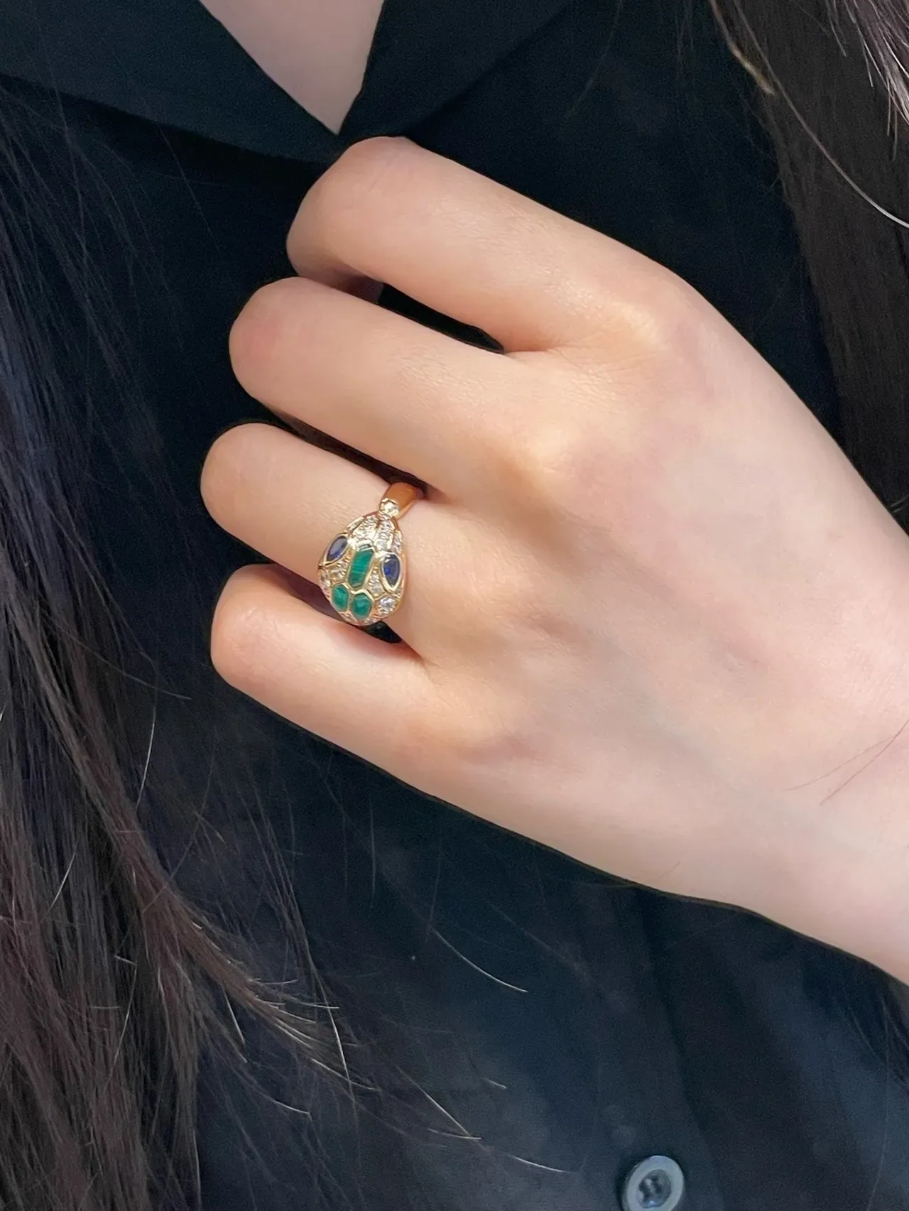 Gold Green Snakehead-Inspired Motif Pavé-Set Diamonds Ring 9