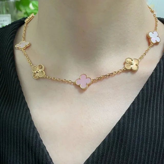 Gold Pink Chain Clover-Shaped Motifs Necklace 9