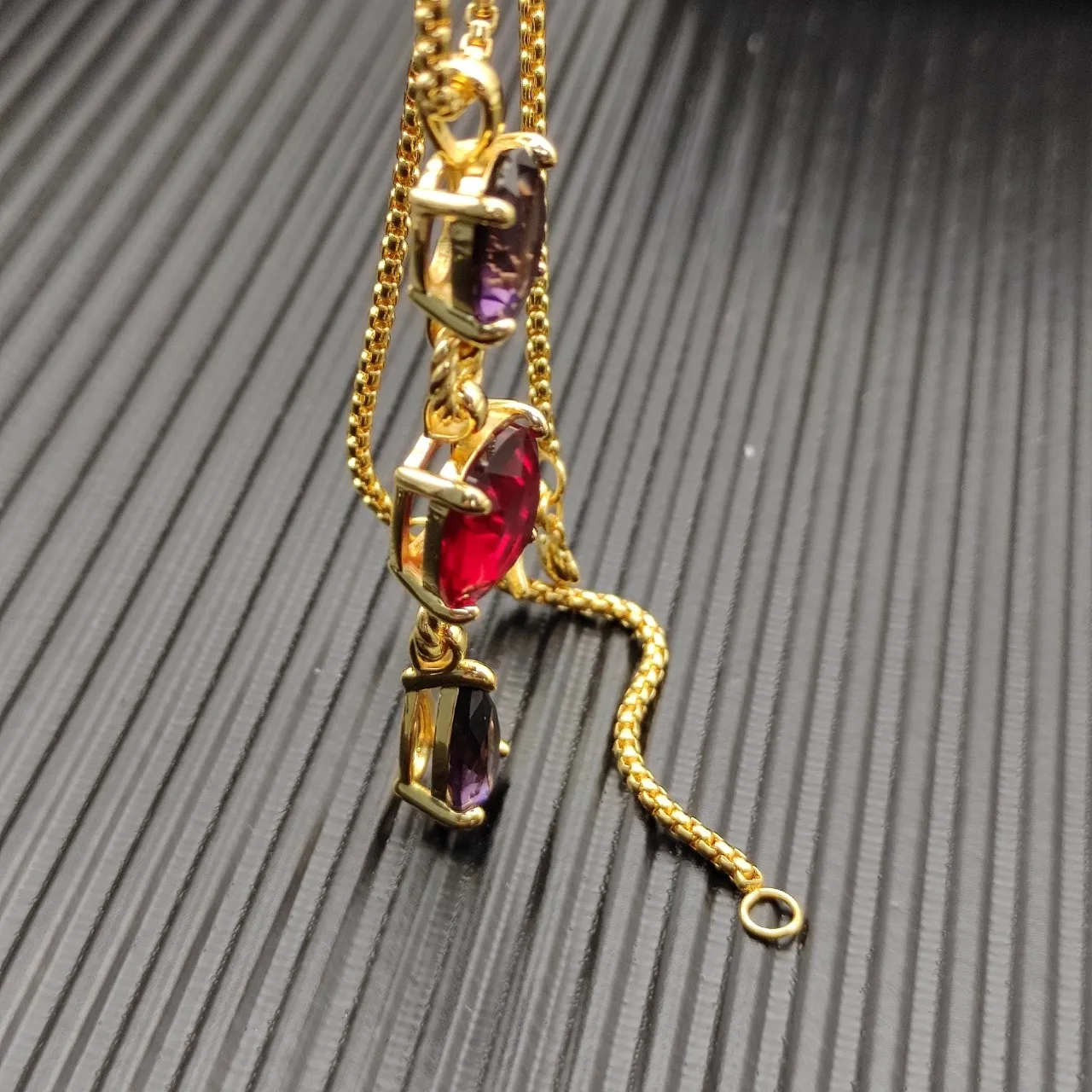 Gold Purple Three-Stone Vertical Drop Twisted-Link Connectors Necklace 6