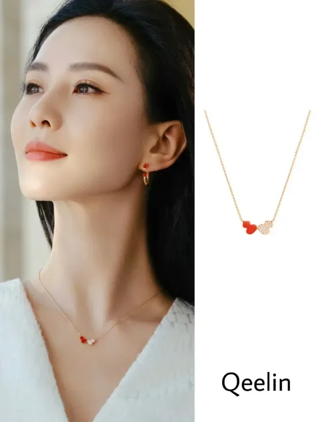 Gold Red Chain Dual Heart Pendants Necklace 9