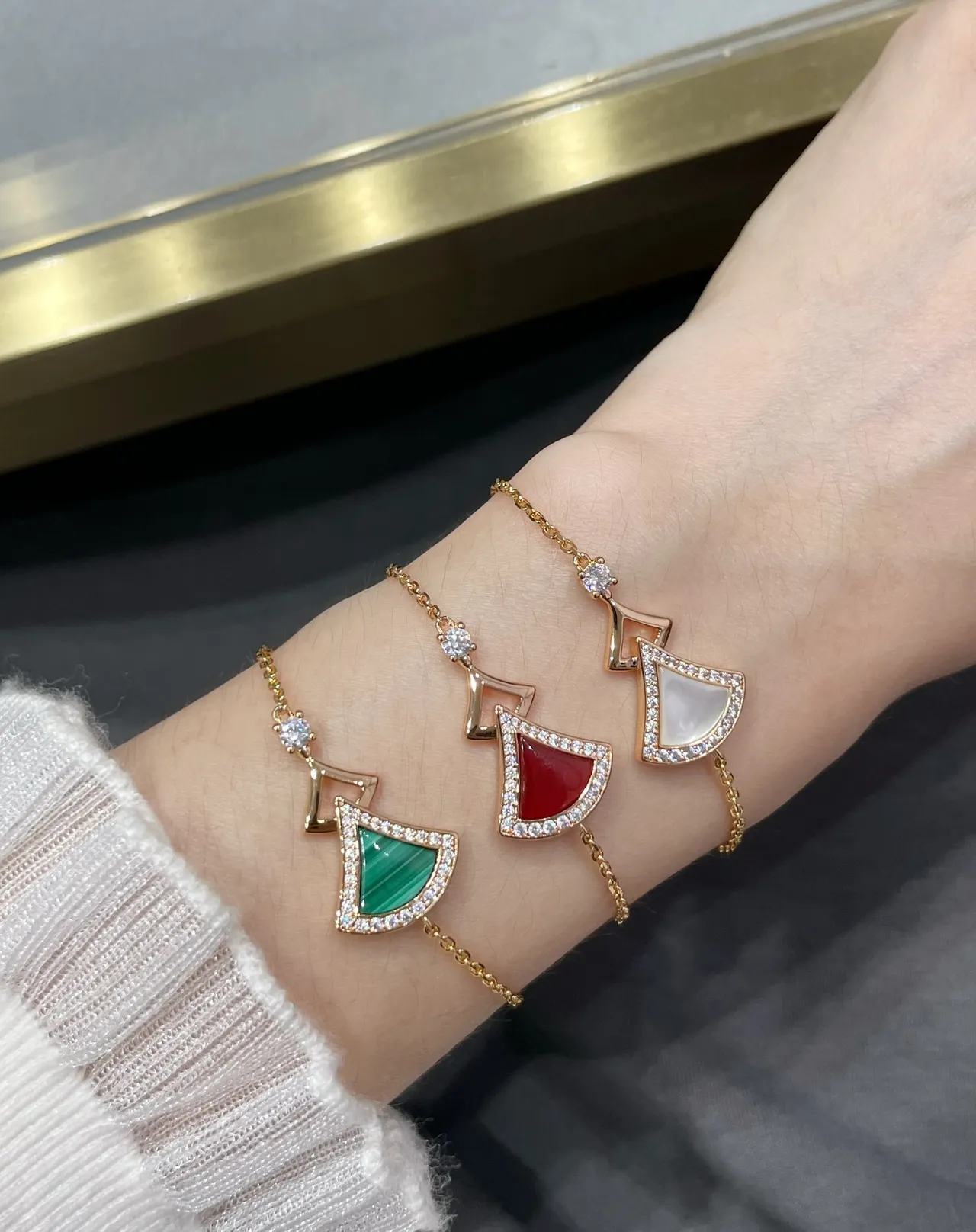 Gold Red Chain Enamel Pendant Bracelet 7