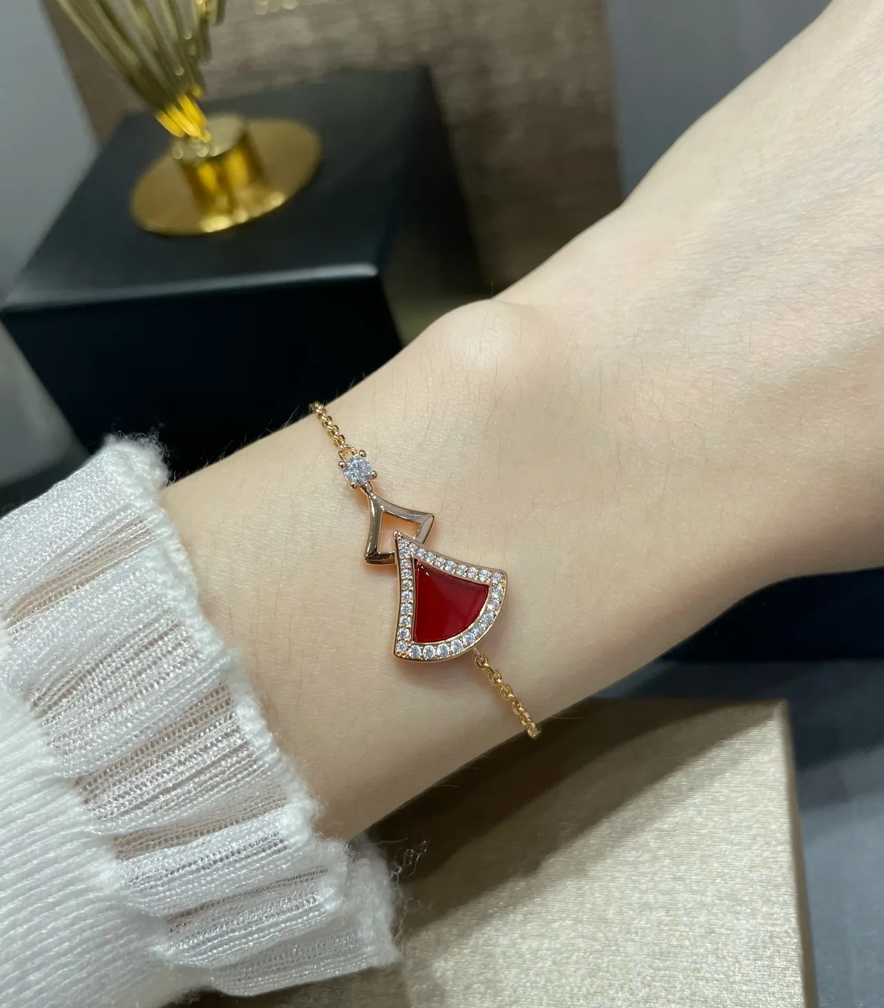 Gold Red Chain Enamel Pendant Bracelet 8