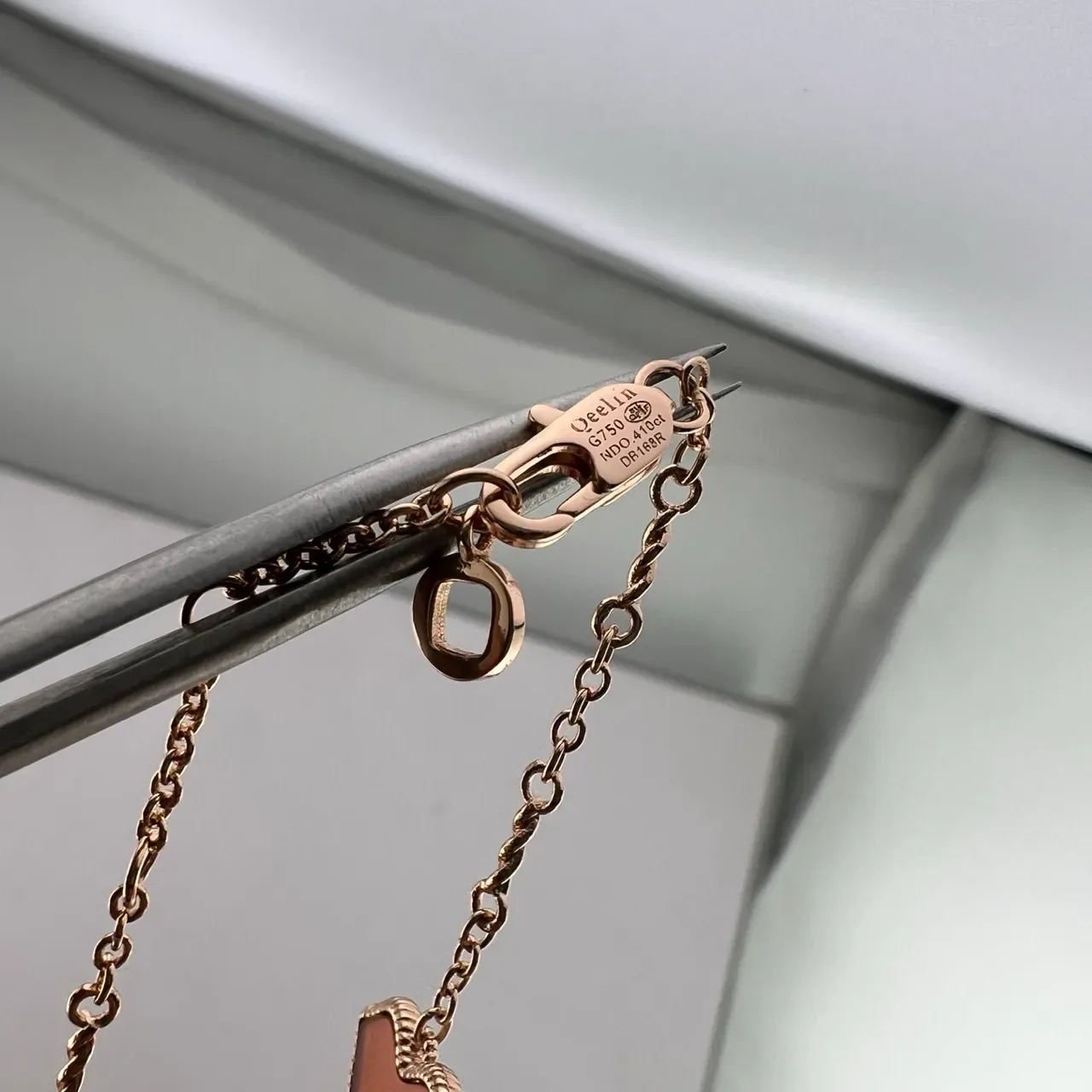 Gold Red Chain Heart-Shaped Charms Bracelet 2
