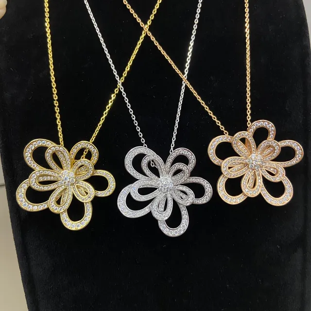 Gold Silver Flower-Shaped Openwork Pendant Pavé Crystal Embellishment Necklace 6