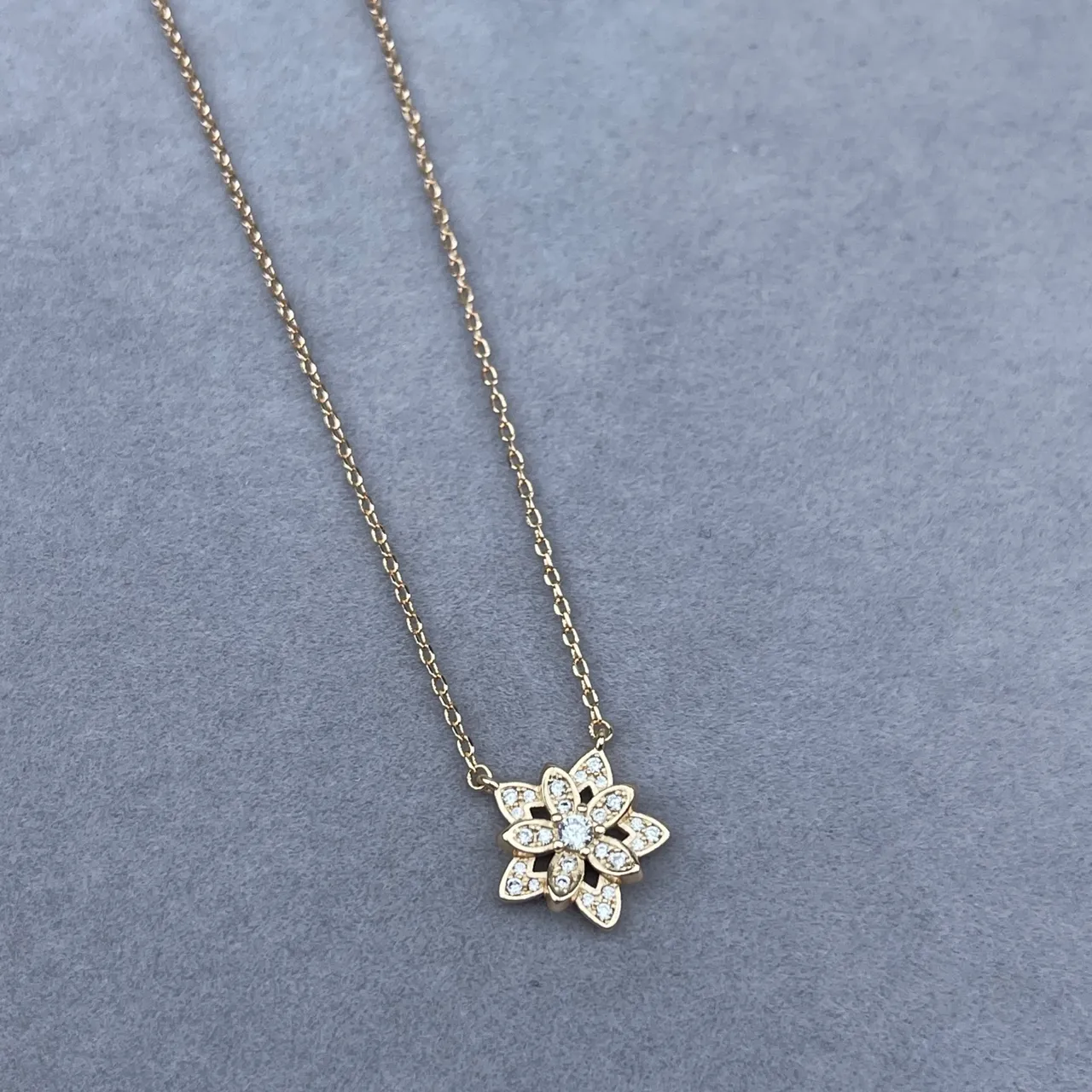 Collier pendentif fleur or argent Pavé-Set pierres 5