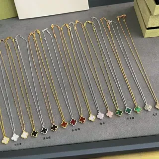 Gold Silver Four-Leaf Clover Pendant Fine Link Chain Necklace