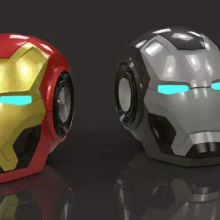 Gold Silver Helmet-Shaped LED-Eye Illuminated Portable Speaker