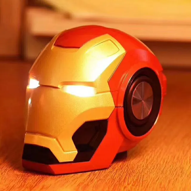Gold Silver Helmet-Shaped LED-Eye Illuminated Portable Speaker 5