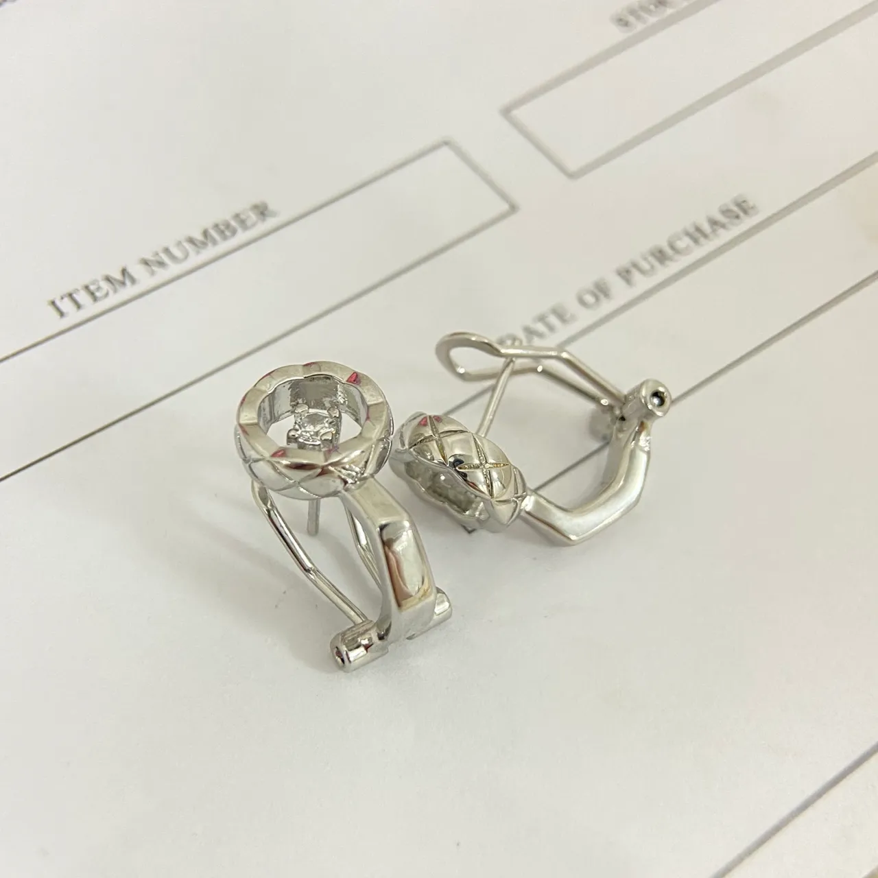 Gold Silver Open-Circle Frame Lever-Back Clip Earrings 4
