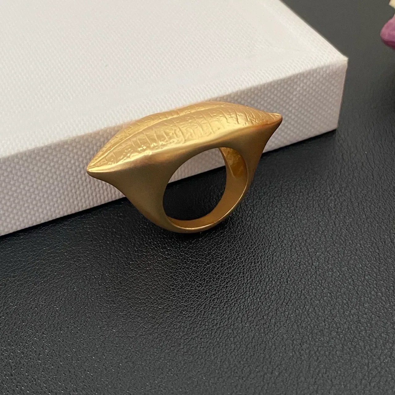 Gold-Tone Eye-Shaped Textured Ring 9