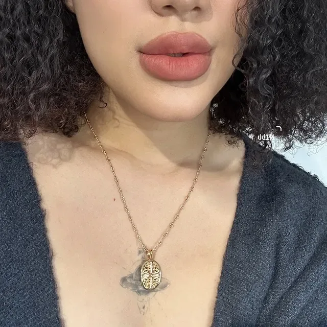 Collier pendentif en croix de filigrane cristal doré 2