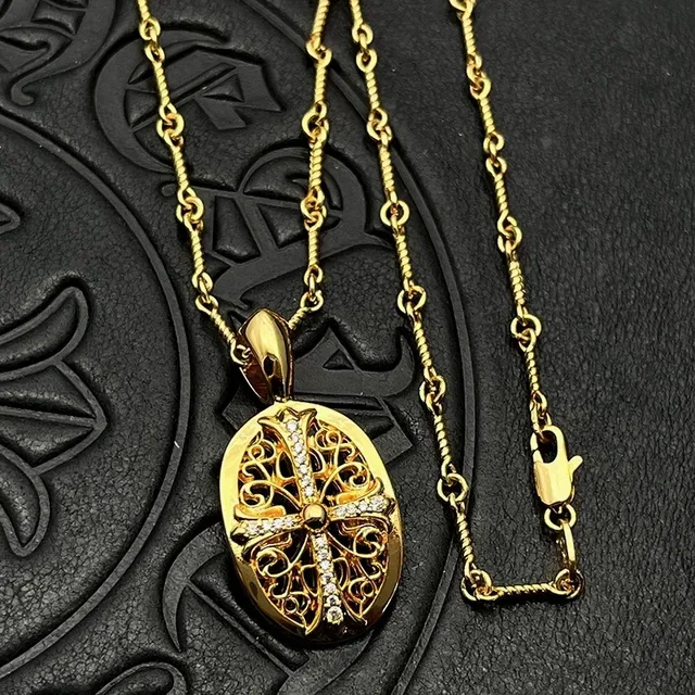 Collier pendentif en croix de filigrane cristal doré 8