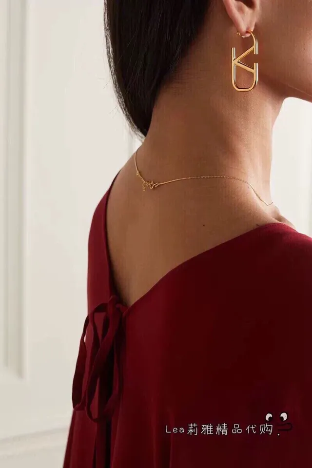 Gold-Tone Geometric V Motif Open Hoop Earrings 4