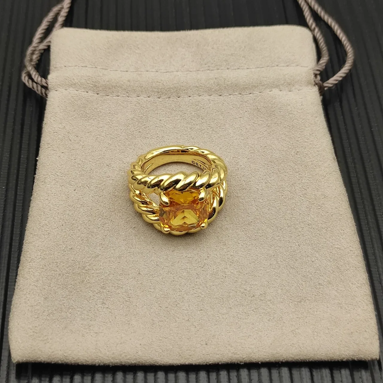 Gold-Tone Twisted Rope Band Cushion-Cut Amber Gemstone Ring 9