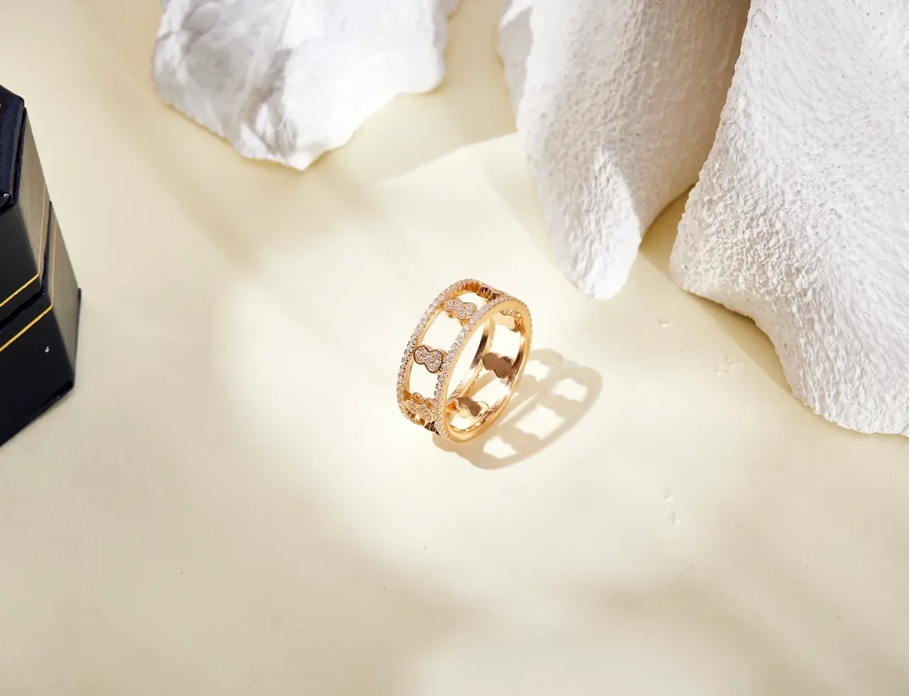 Gold-Toned Pavé-Set Openwork Heart Motif Ring 3