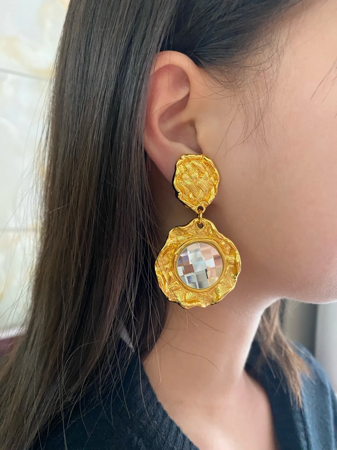 Gold Transparent Textured Metal Faceted Crystal Centerpiece Earrings 3