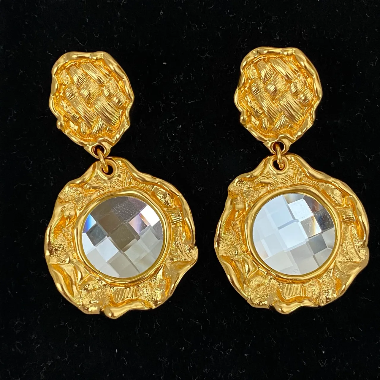 Gold Transparent Textured Metal Faceted Crystal Centerpiece Earrings 5
