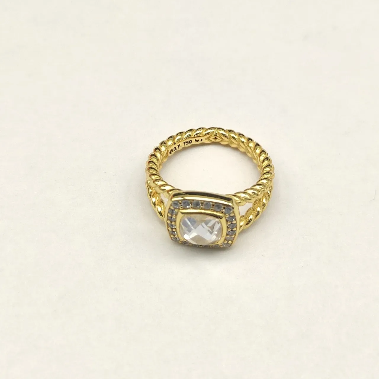Gold Twisted Band Cushion-Cut Halo Ring 2