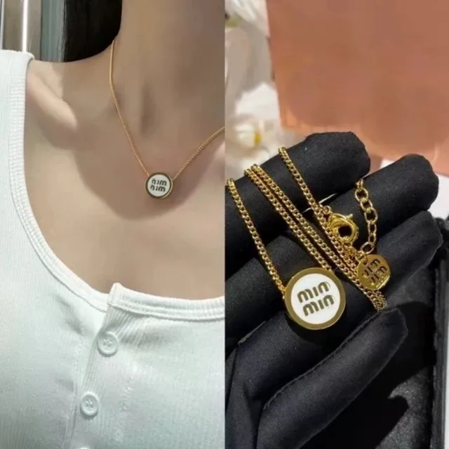 Gold White Curb Chain Circular Pendant Necklace 6