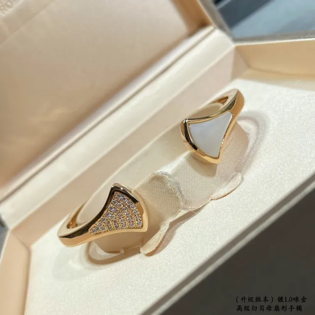 Gold White Fan-Shaped Open Cuff Bracelet 2