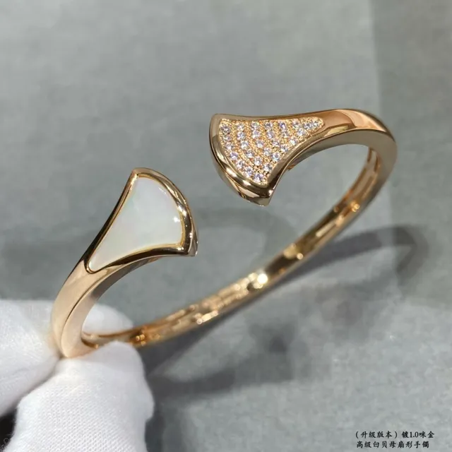Gold White Fan-Shaped Open Cuff Bracelet 8