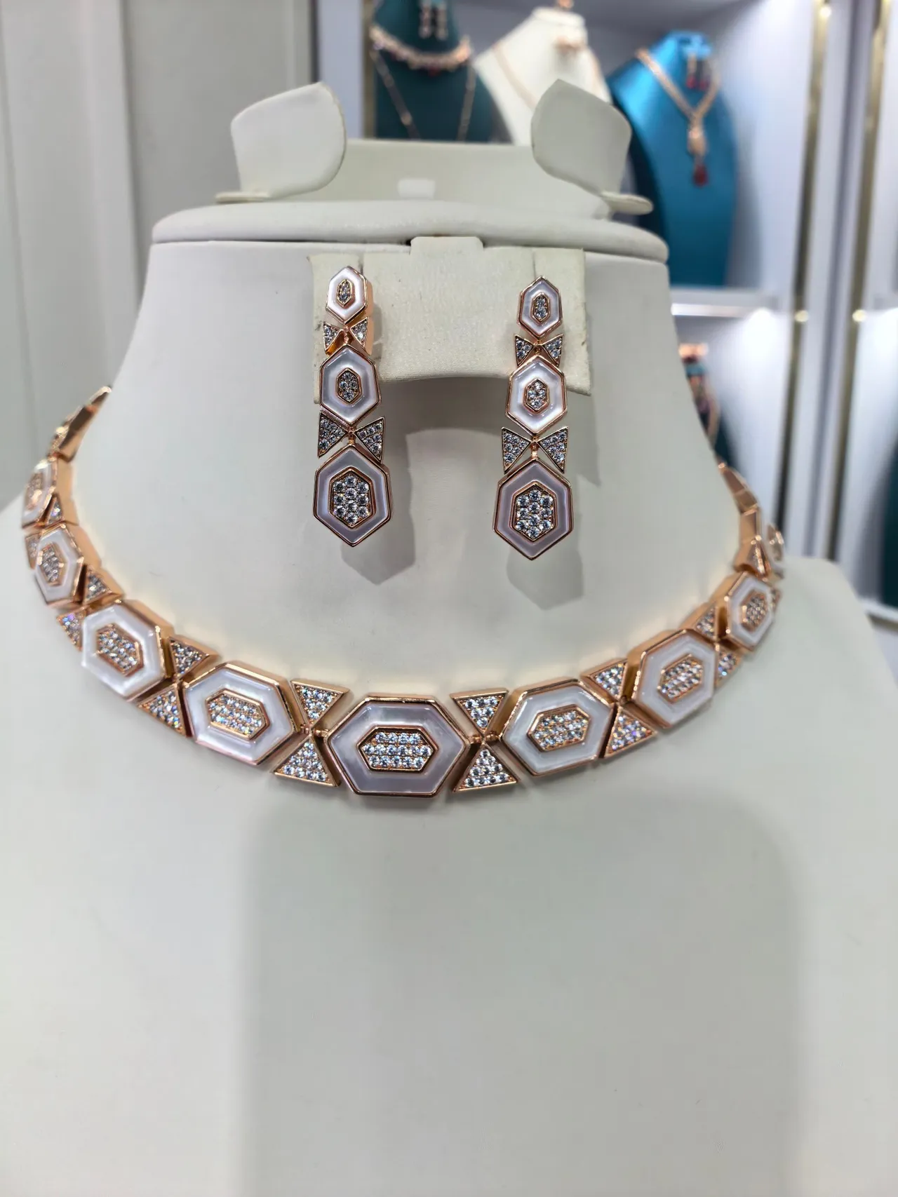 Gold White Geometric Hexagonal Links Pavé-Set Stones Necklace 6